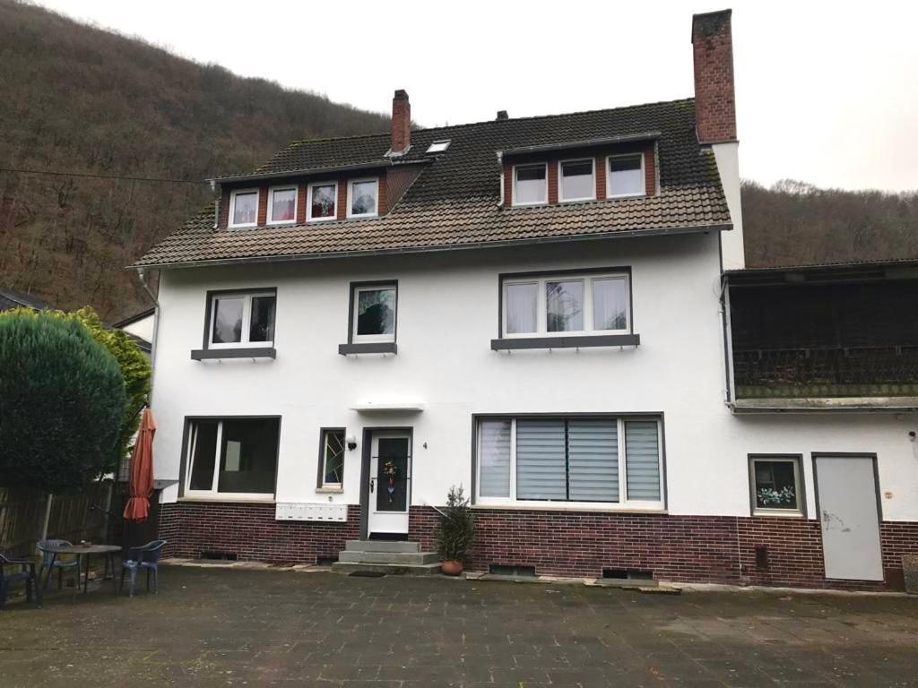 Apartments Zum Stillen Winkel Niederbreitbach Eksteriør billede